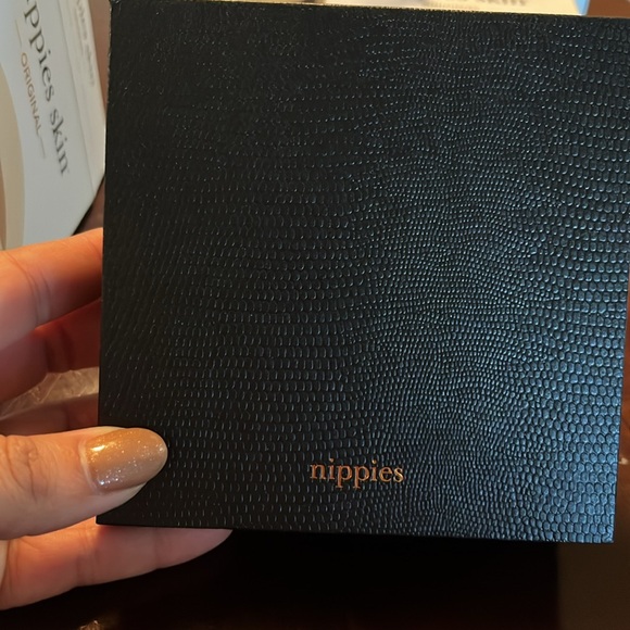 Nippies Skin original D+ cups - Picture 7 of 7